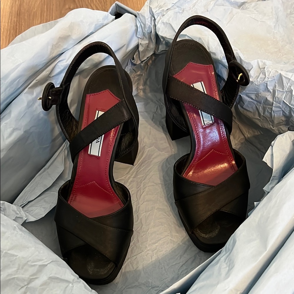Prada Black Heeled Leather Shoes - Picture 7 of 12